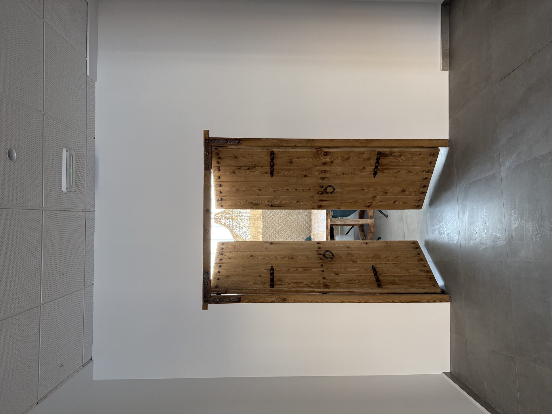 Scheidingswand rustieke deuren 1 – JM Renovations Javea